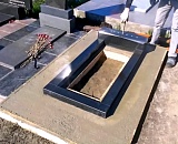 Какой способ установки памятника на могилу самый надежный